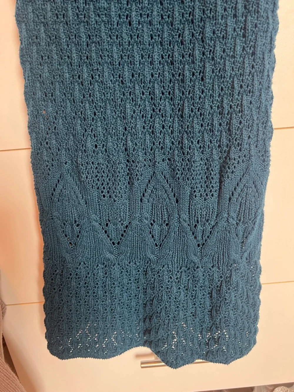 Sleeveless Teal Knit Maxi Dress with V-Neck - Picture 3 of 7